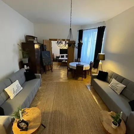 Piotrkowska2828 Apartament. Apartament *